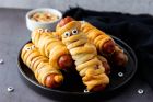Бързо, вкусно и хелоуинско впечатляващо – направете си мумии във еърфрайър Бързо, вкусно и хелоуинско впечатляващо – направете си мумии във еърфрайър
